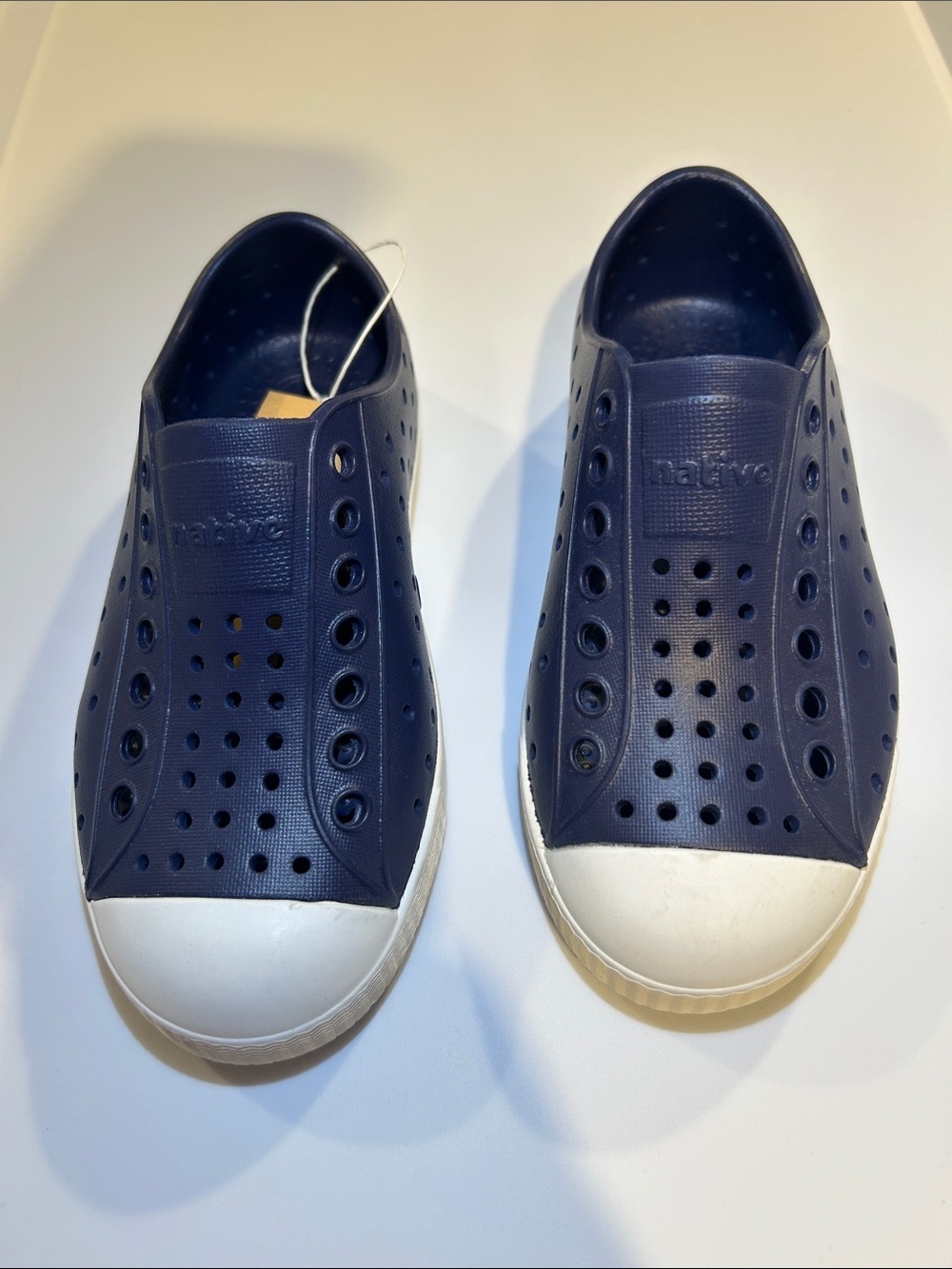 Native Unisex Toddlers Jefferson Slip-On Sneakers in Navy and White size 10